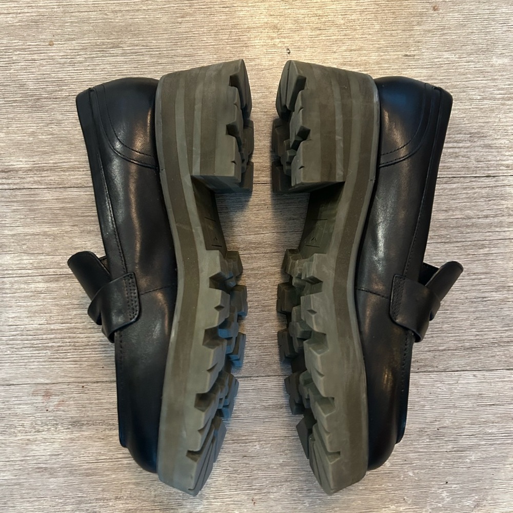 Marc Fisher Black Loafers with Chunky Sole - Picture 1 of 3